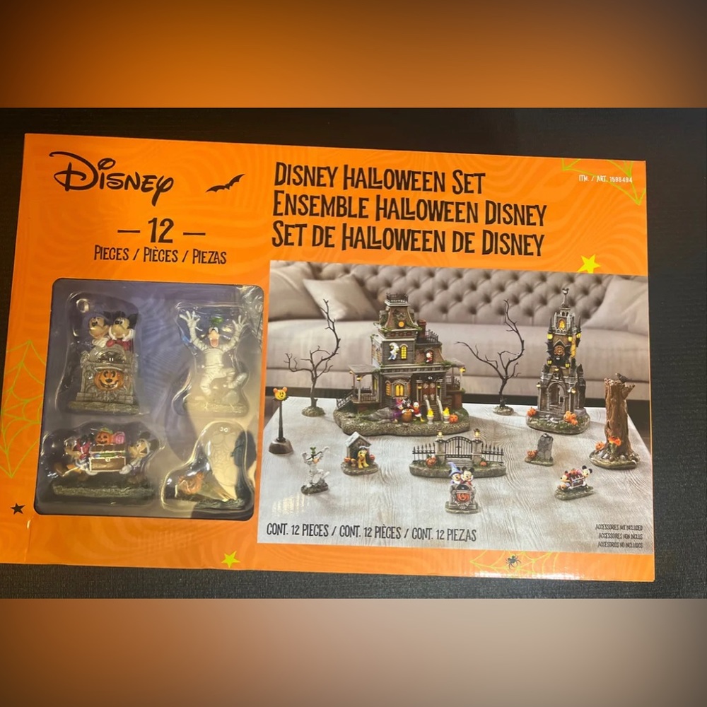 Disney 12 piece Halloween Village Set/12  NIB Illuminated & Sounds - Picture 2 of 6